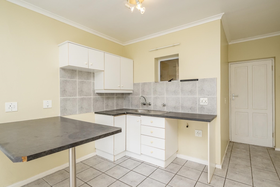 1 Bedroom Property for Sale in Pinelands Western Cape